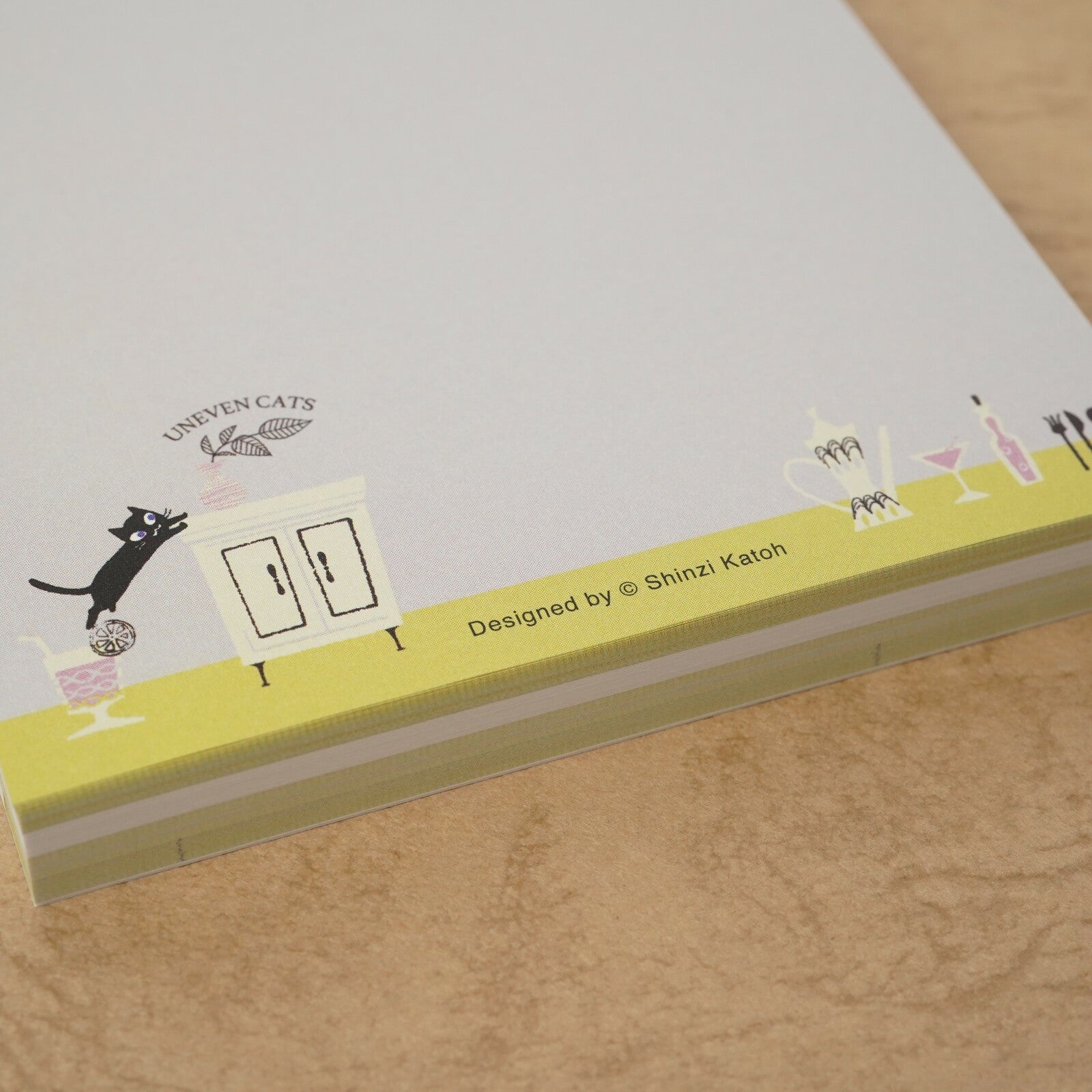 Shinzi Katoh Memo Pad / Uneven Cats