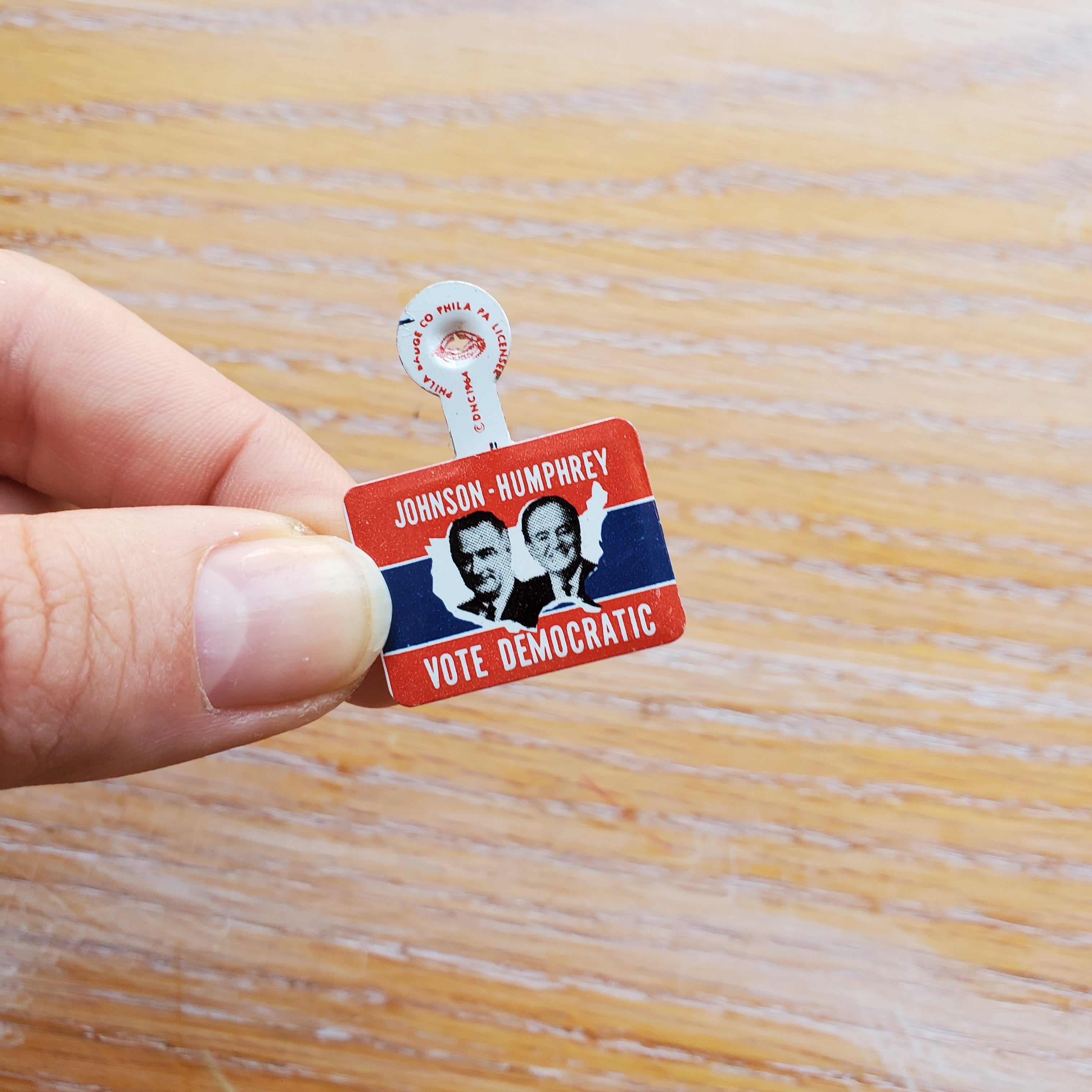 Johnson - Humphrey Vintage Metal Folding Button