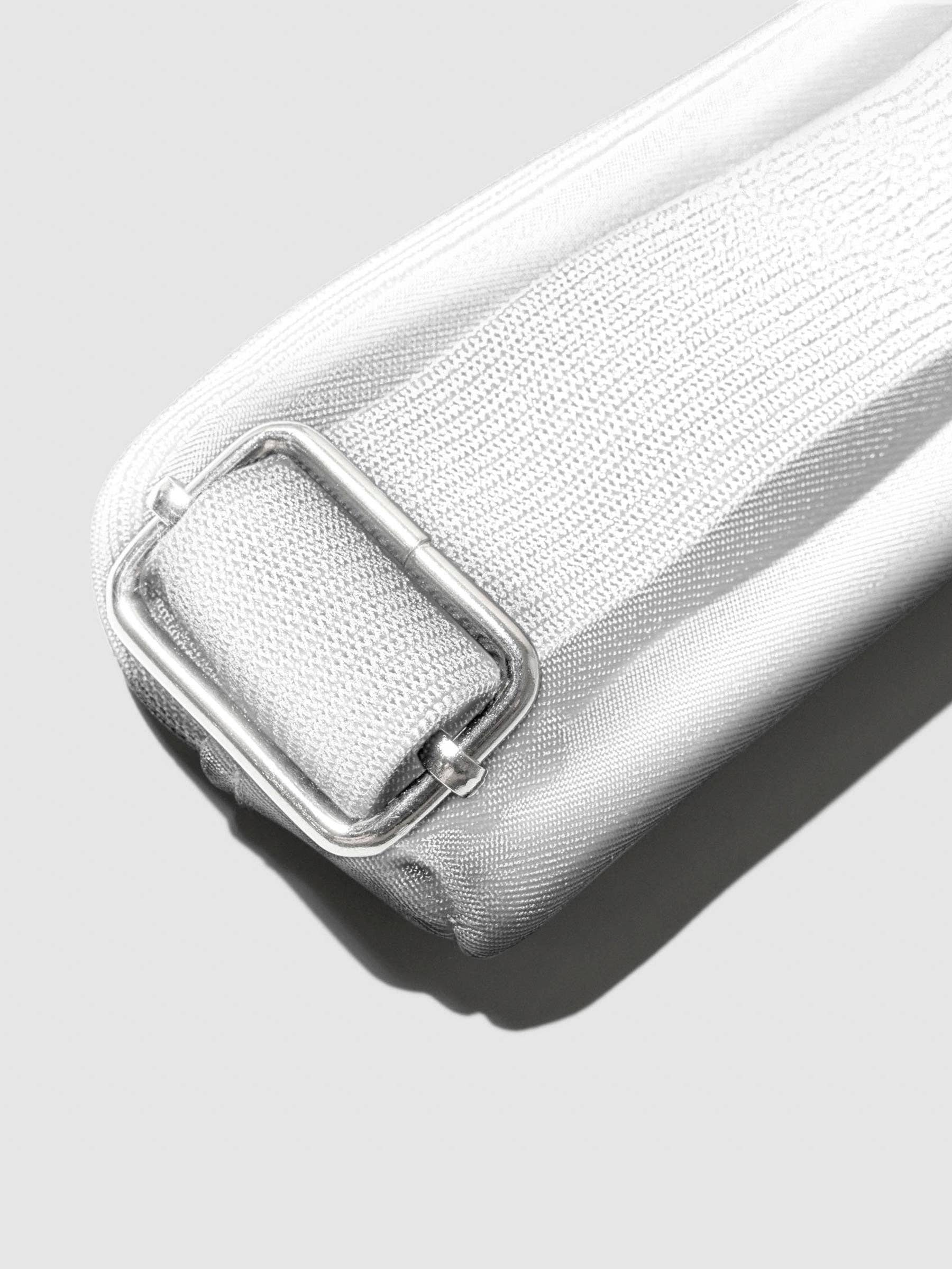 Adjustable Notebook Pouch and Pen Holder / Blanc