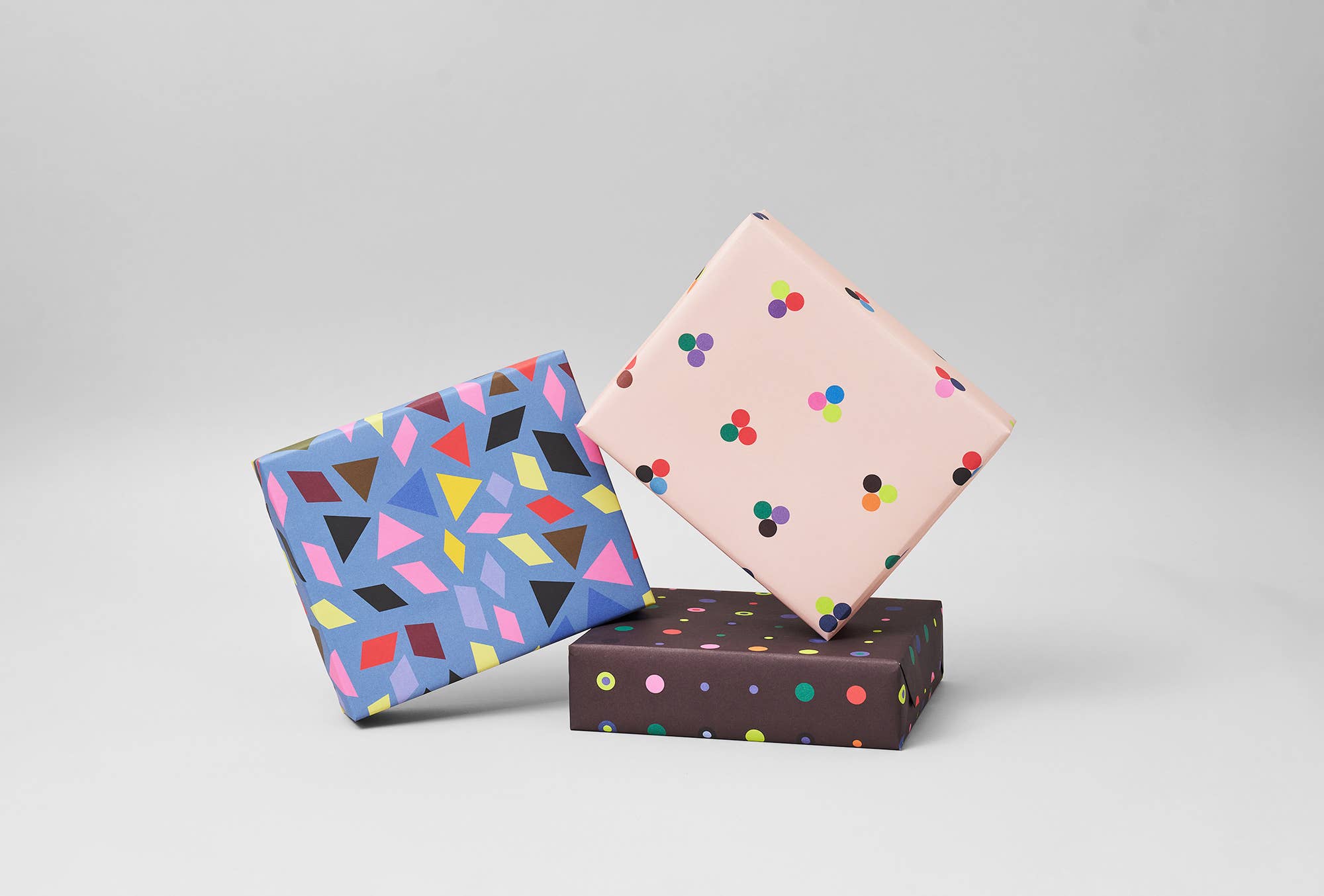 Dot Cluster Gift Wrap