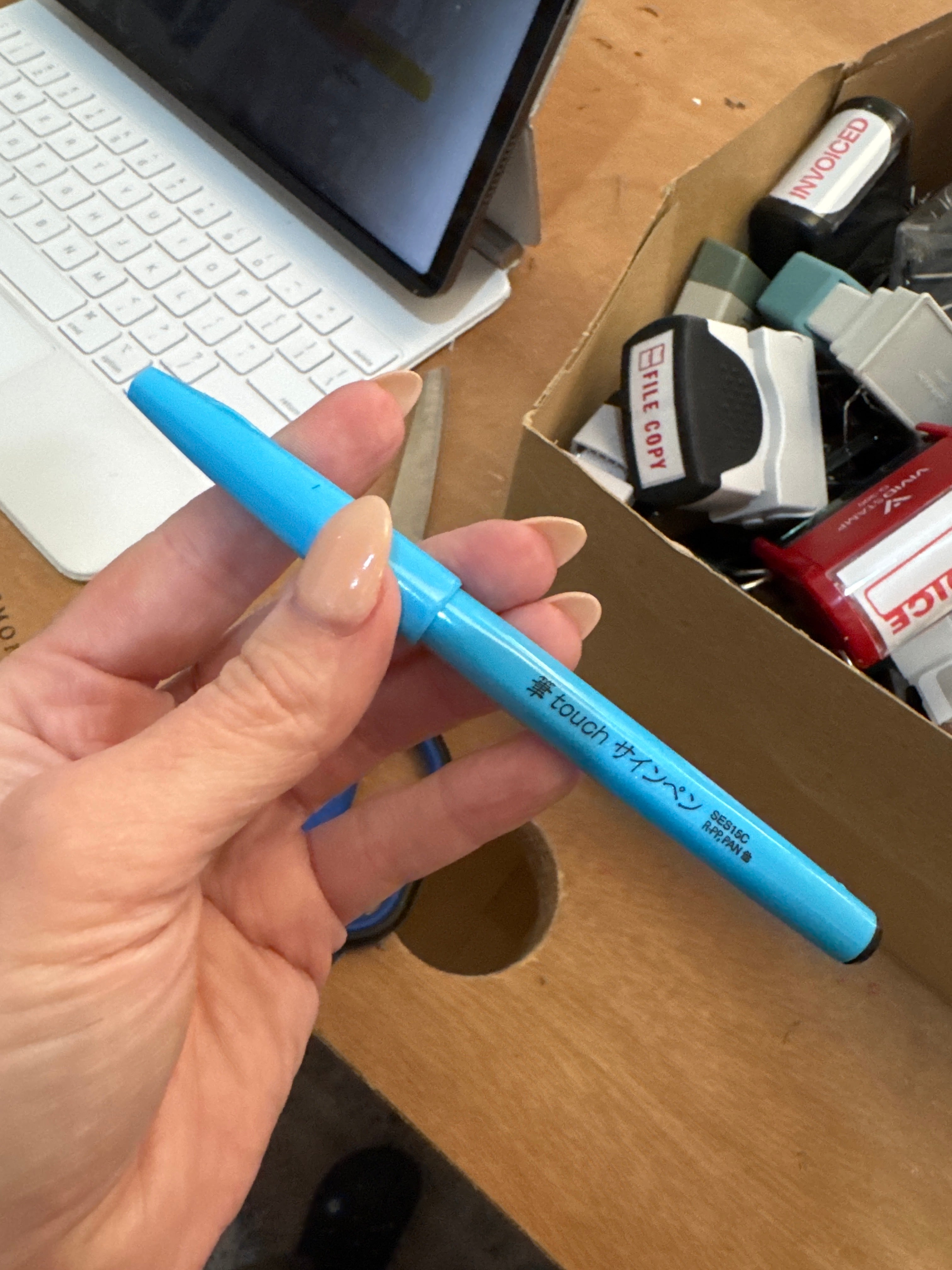 Pentel Sign Brush Pen - Fluorescent Blue