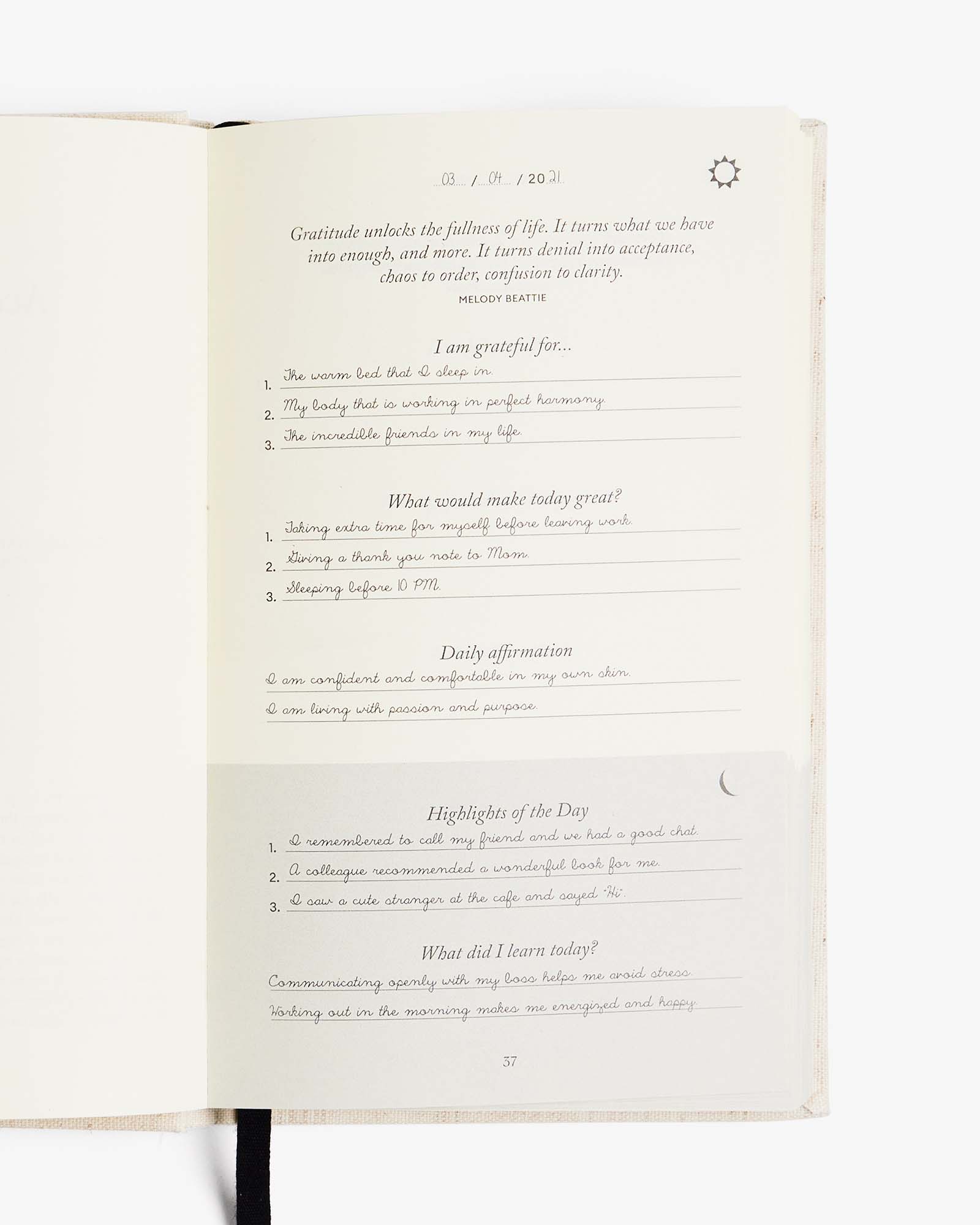 The Five Minute Journal / Beige Polka Dot