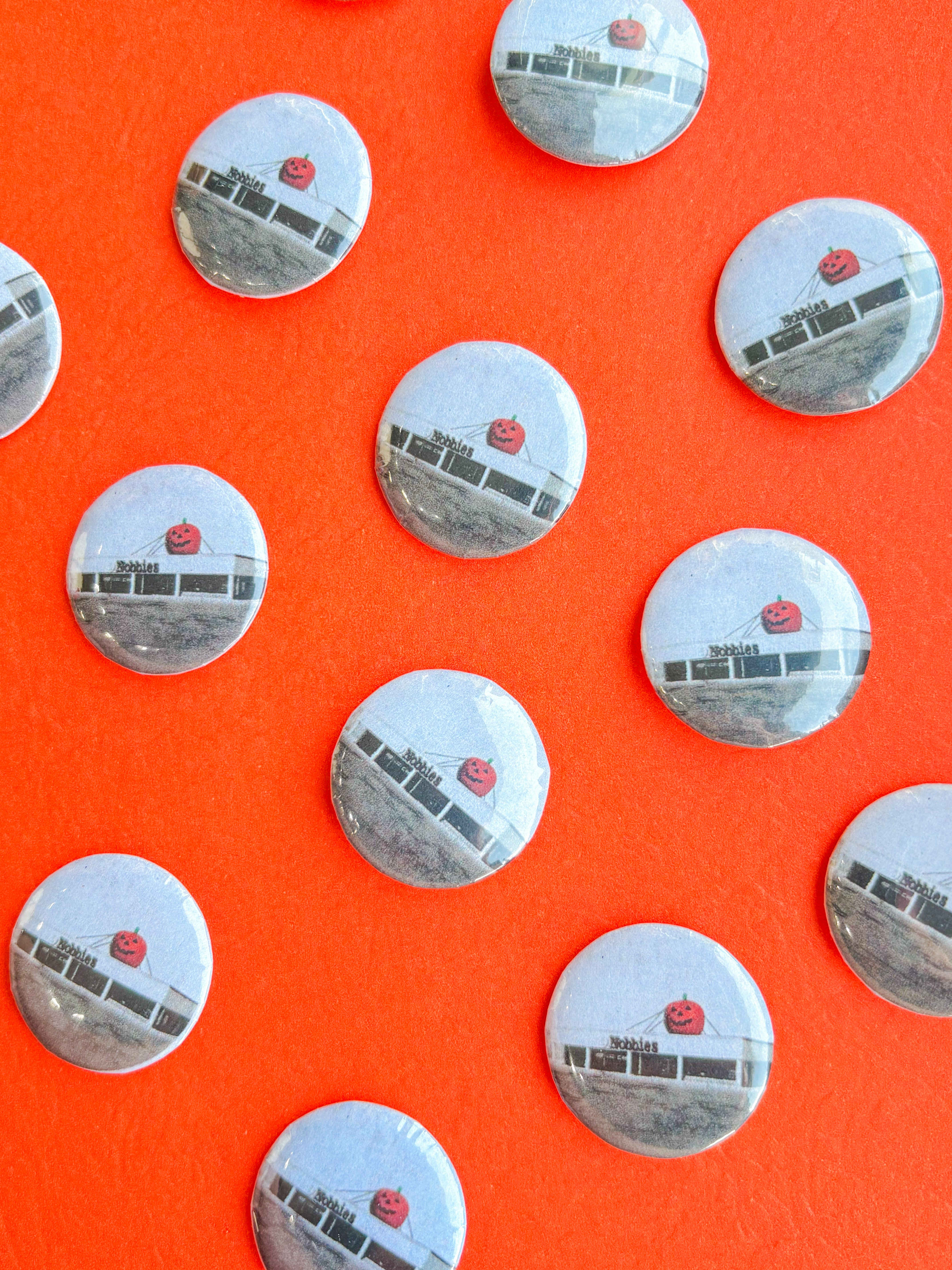 Nobbies Button