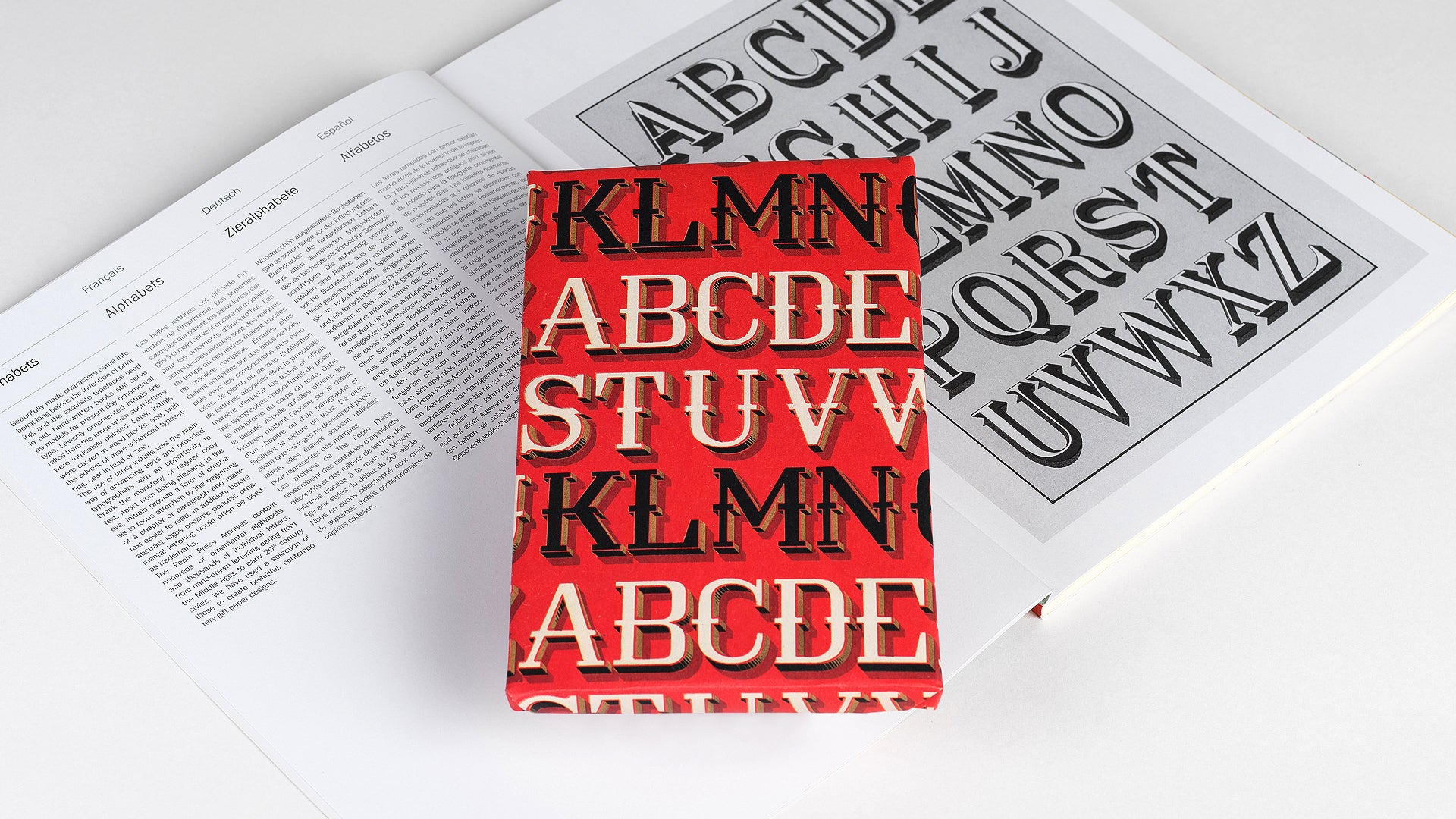 Gift Wrap and Creative Paper Book / Alphabet