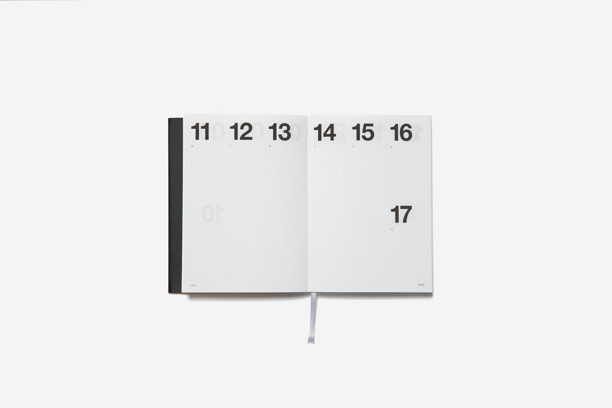 2027 Classic Planner week overview spread