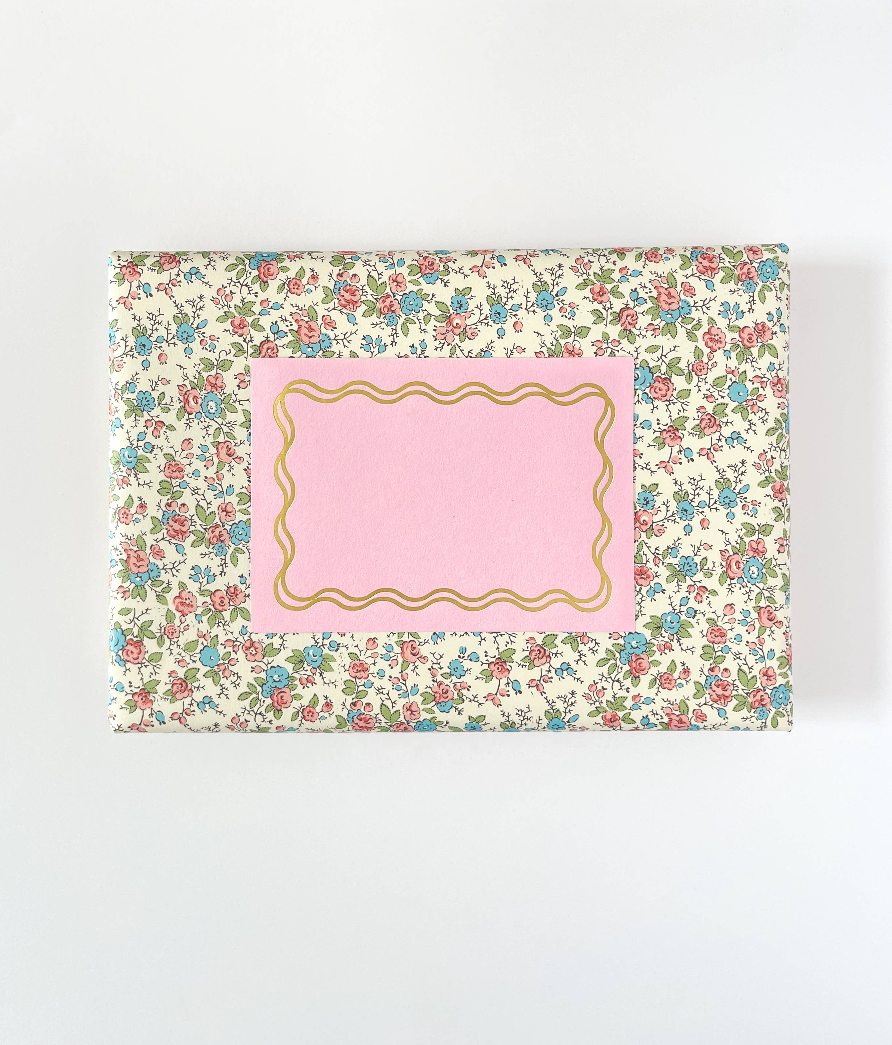Luxe Address & Gift Labels / Gold Scallop on Pink