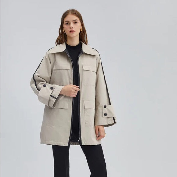 Pocket Detail Light Jacket / Cream