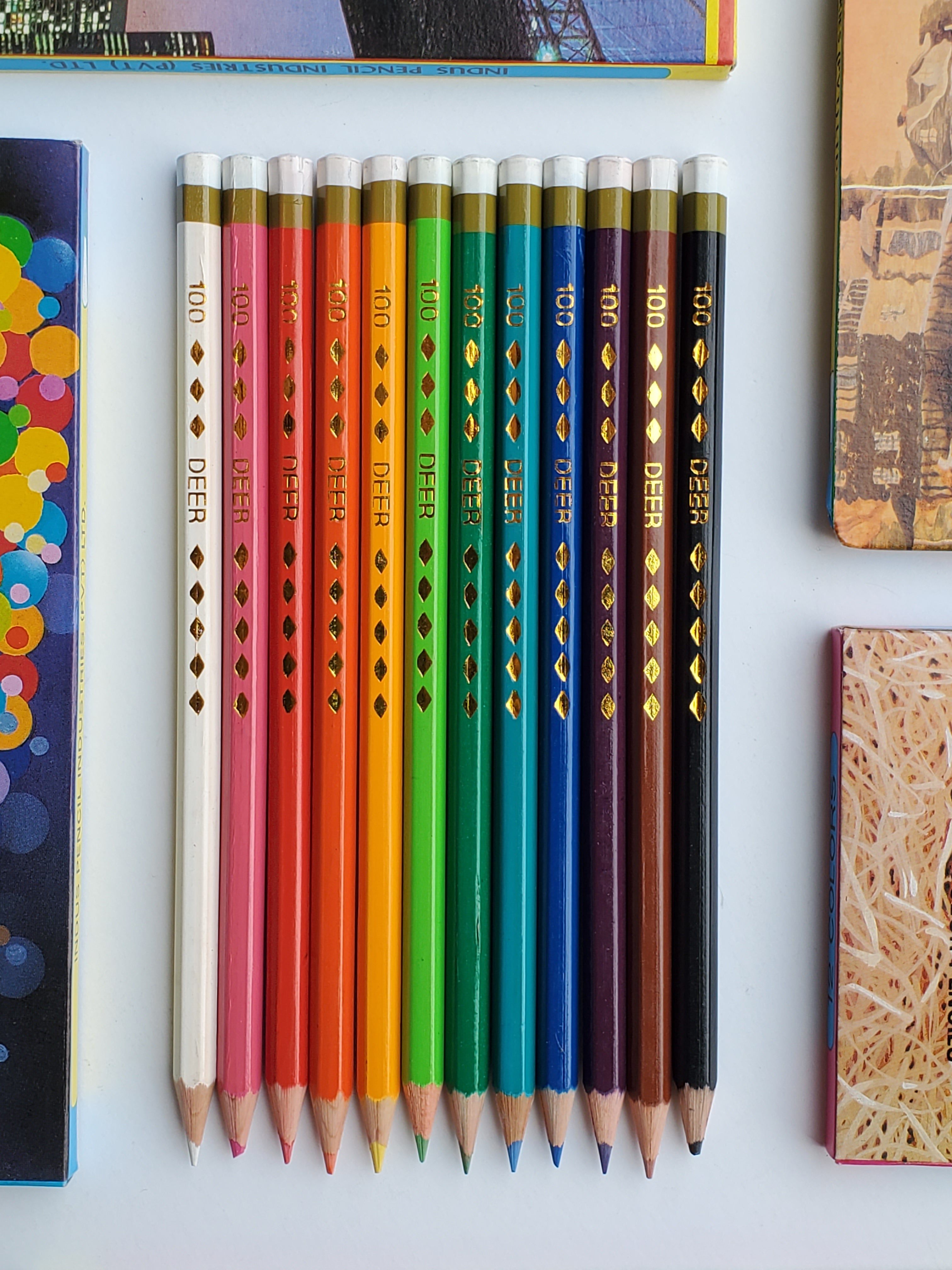 Vintage Deer Colored Pencil Set / 12 colors