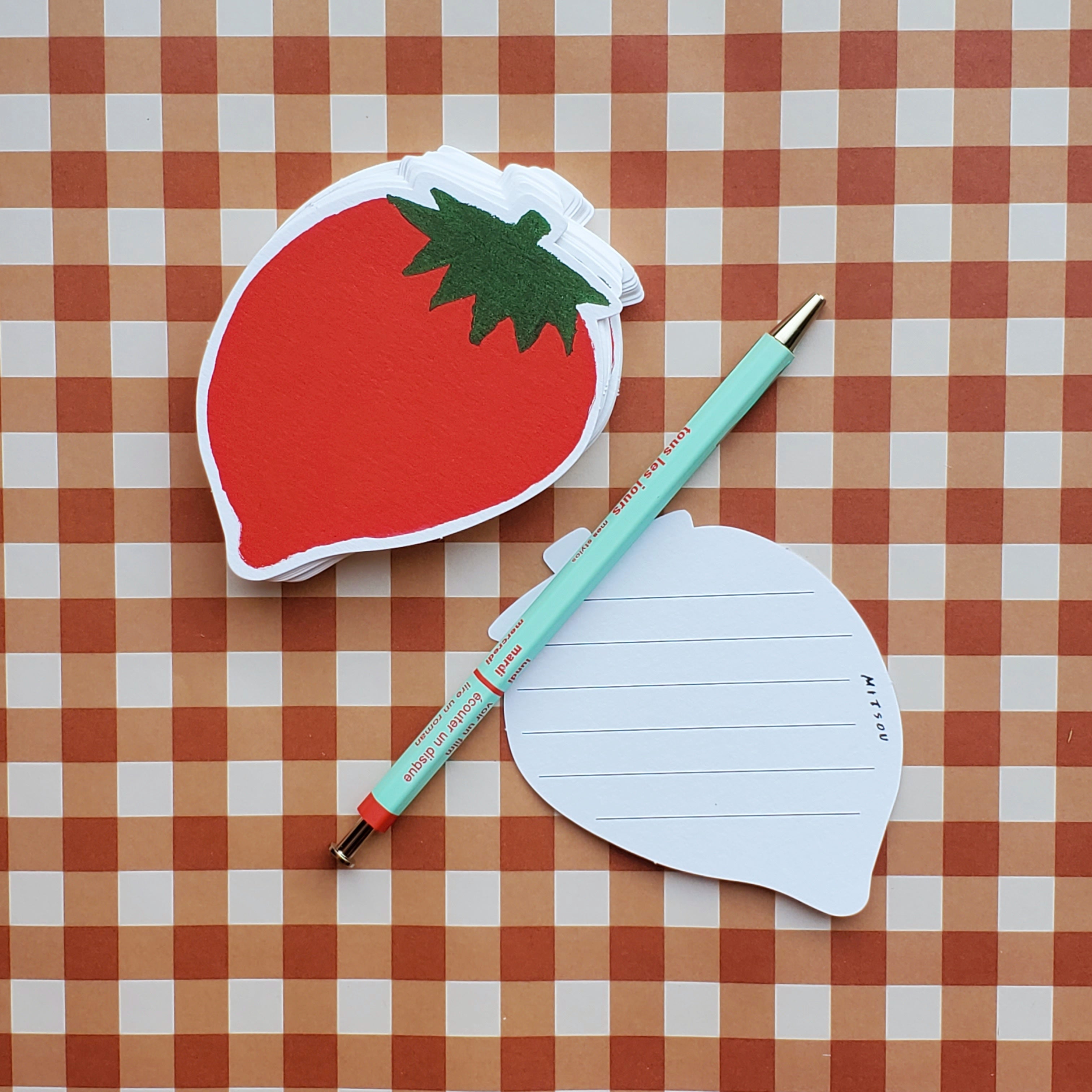 Cutout Cards / Red Strawberry