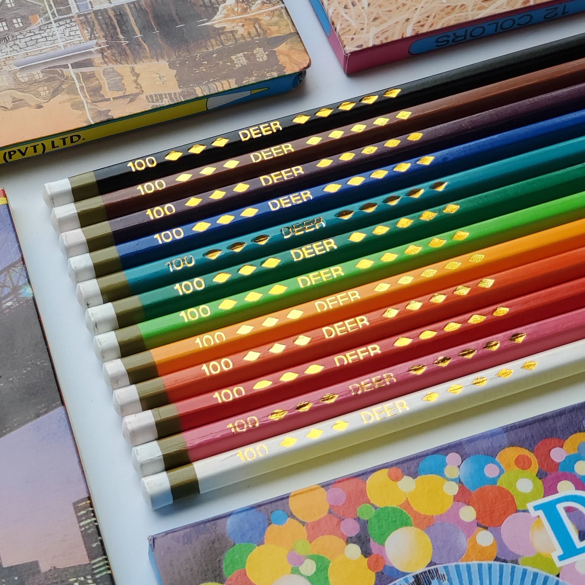 Vintage Deer Colored Pencil Set / 12 colors