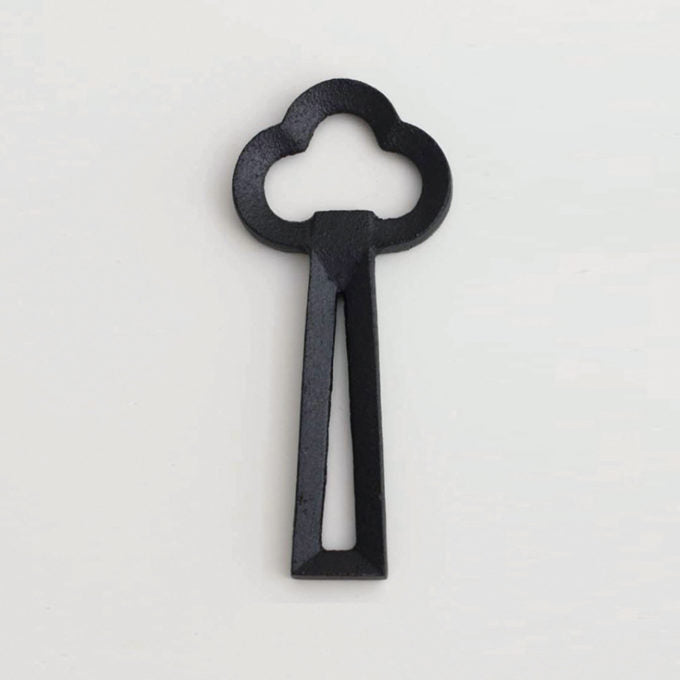 Ono Rina Iron Clover Bottle Opener