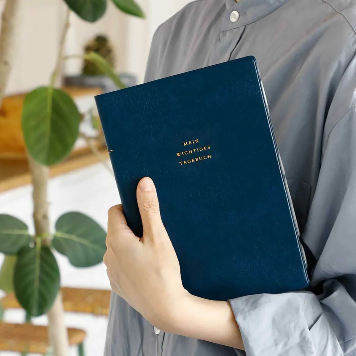 2026 Weekly Planner Classic A5 Vertical / Navy