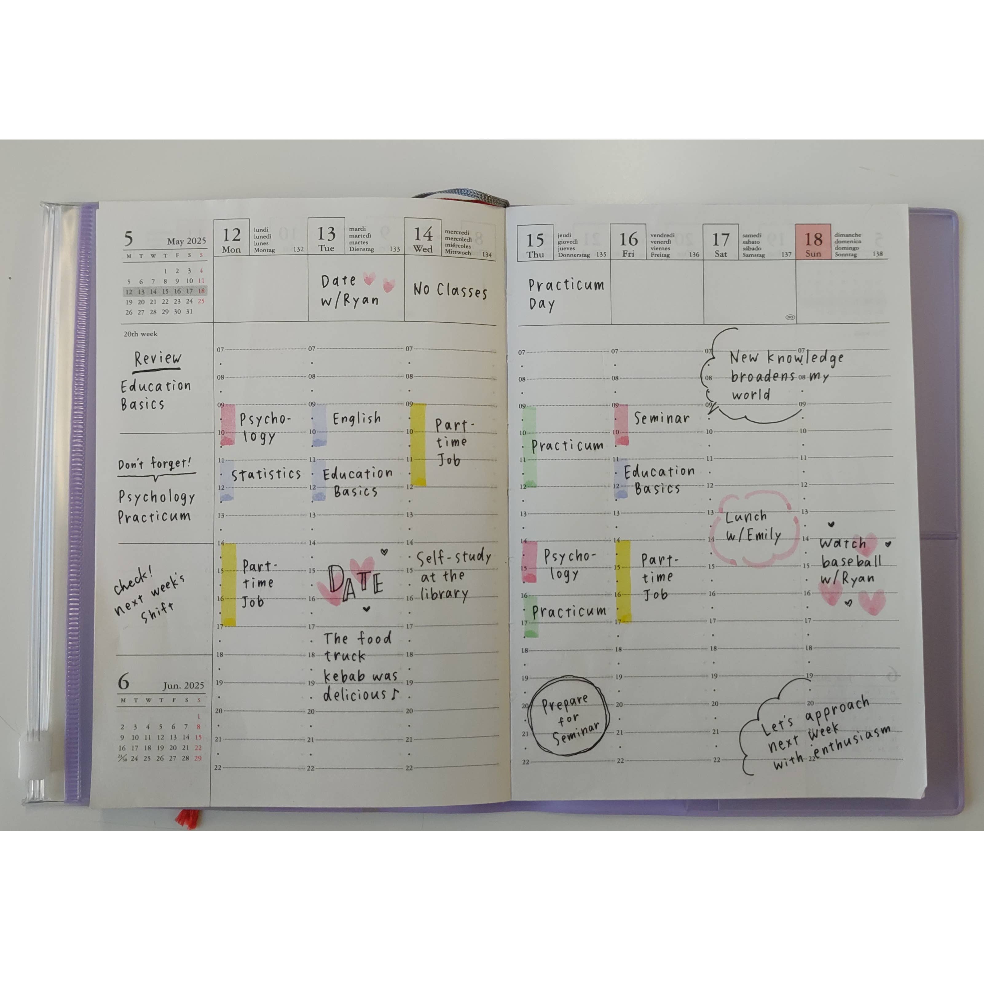 GRADIENT 2025-2026 16 MONTH WEEKLY PLANNER / A5 / Black
