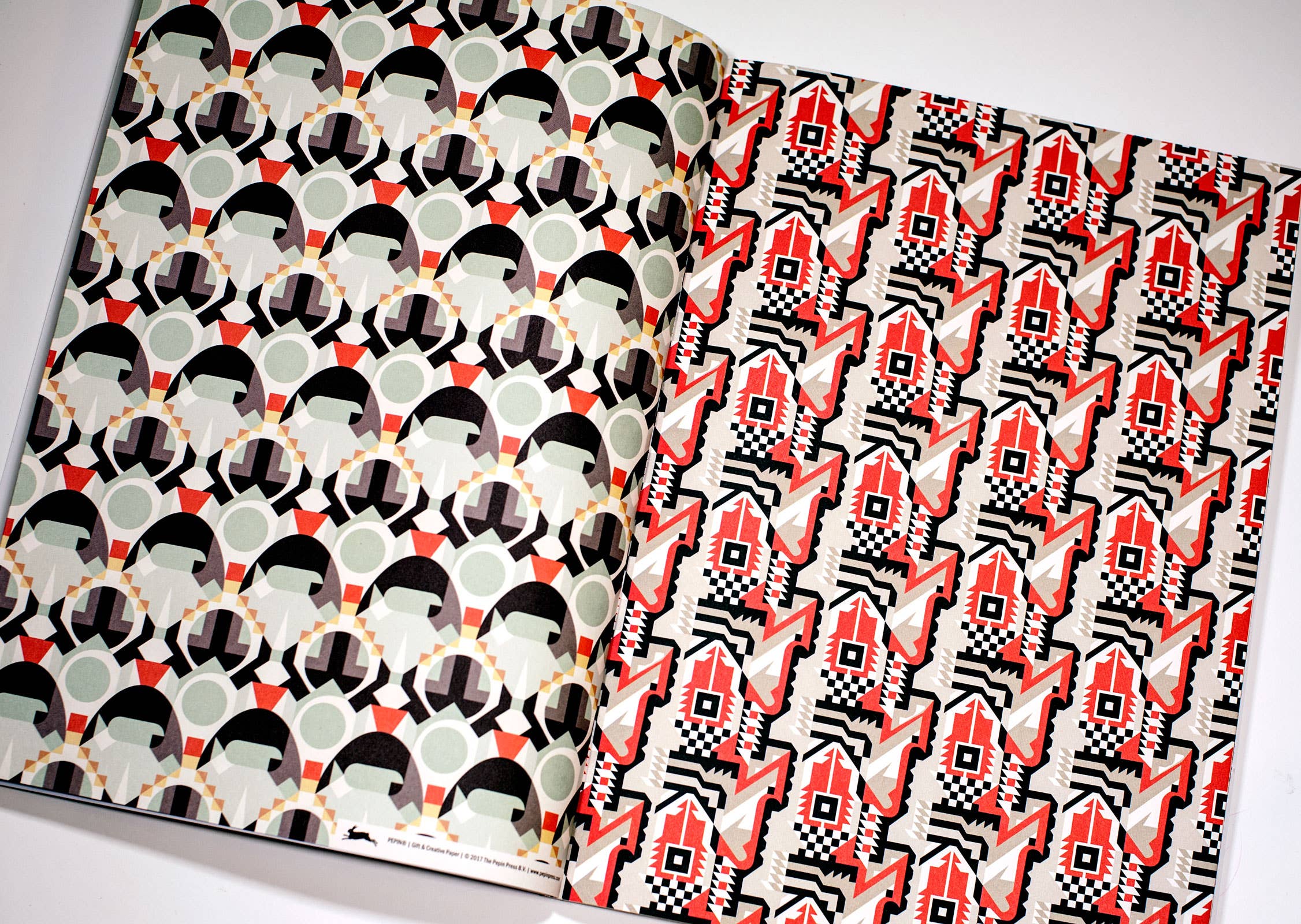 Art Déco Gift & Creative Paper Book Vol. 75