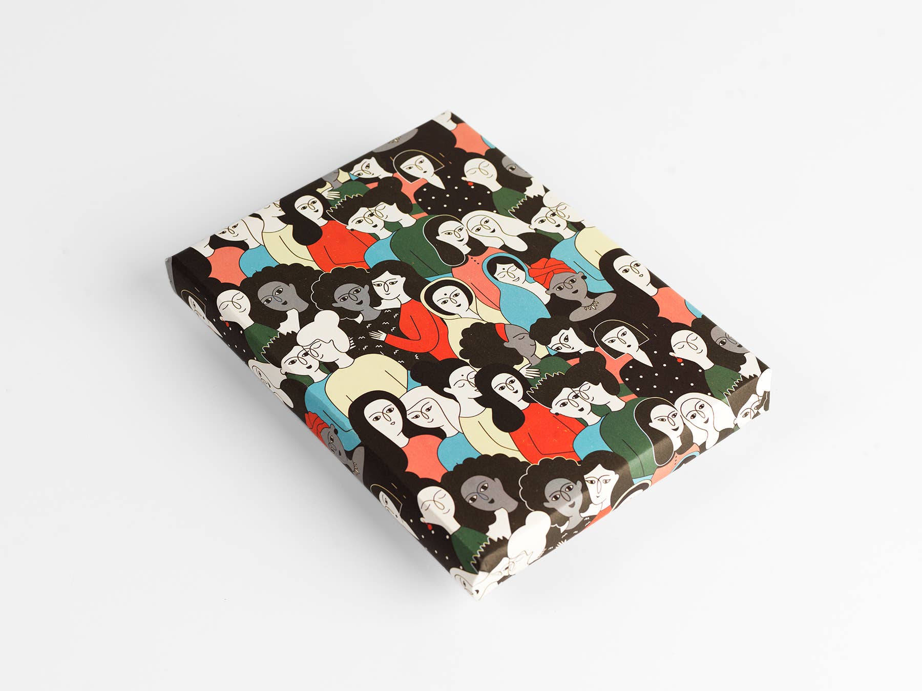 Gift Wrap and Creative Paper Book / Love & Friendship