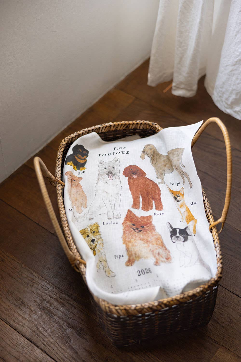 2026 Linen Calendar by Isabelle Boinoit / Lovely Doggies