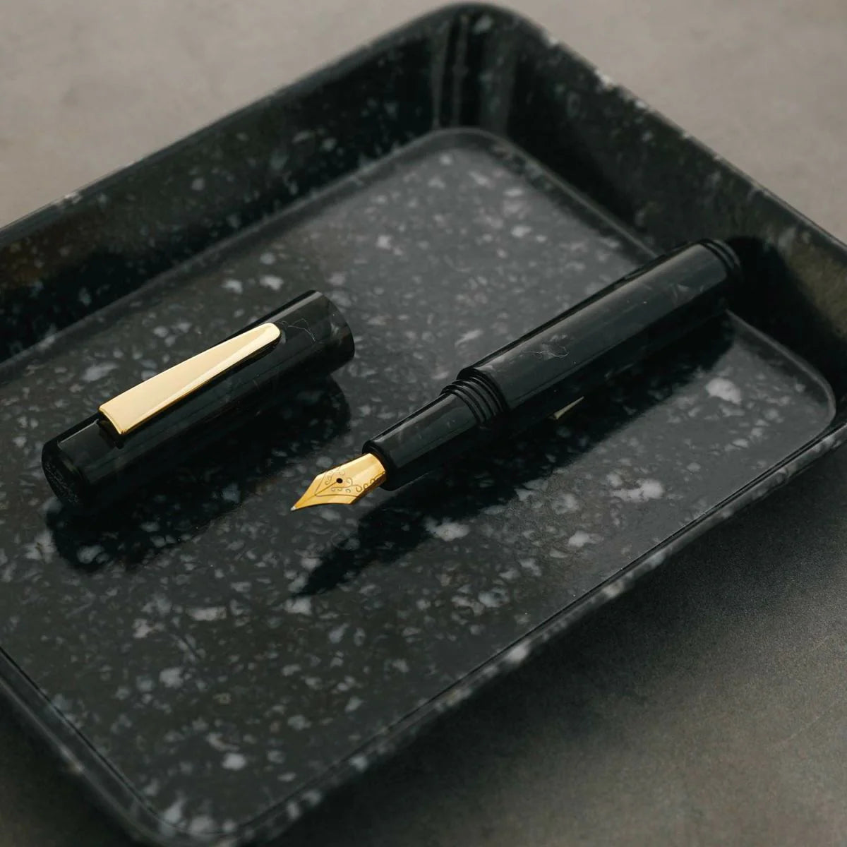 Black Marbled Fountain Pen