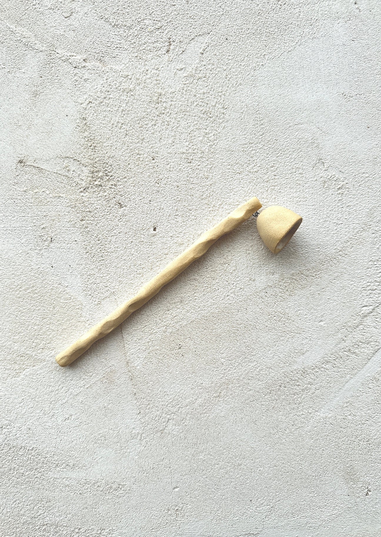 Curio Ceramic Candle Snuff