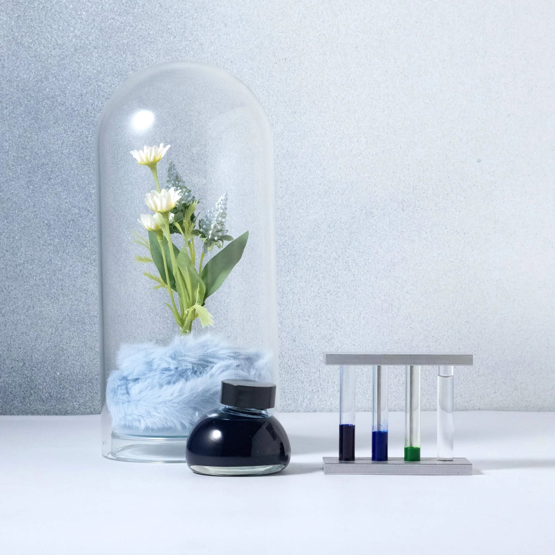 Kakimori Colour specimen 218 - Breeze by the sunlit window