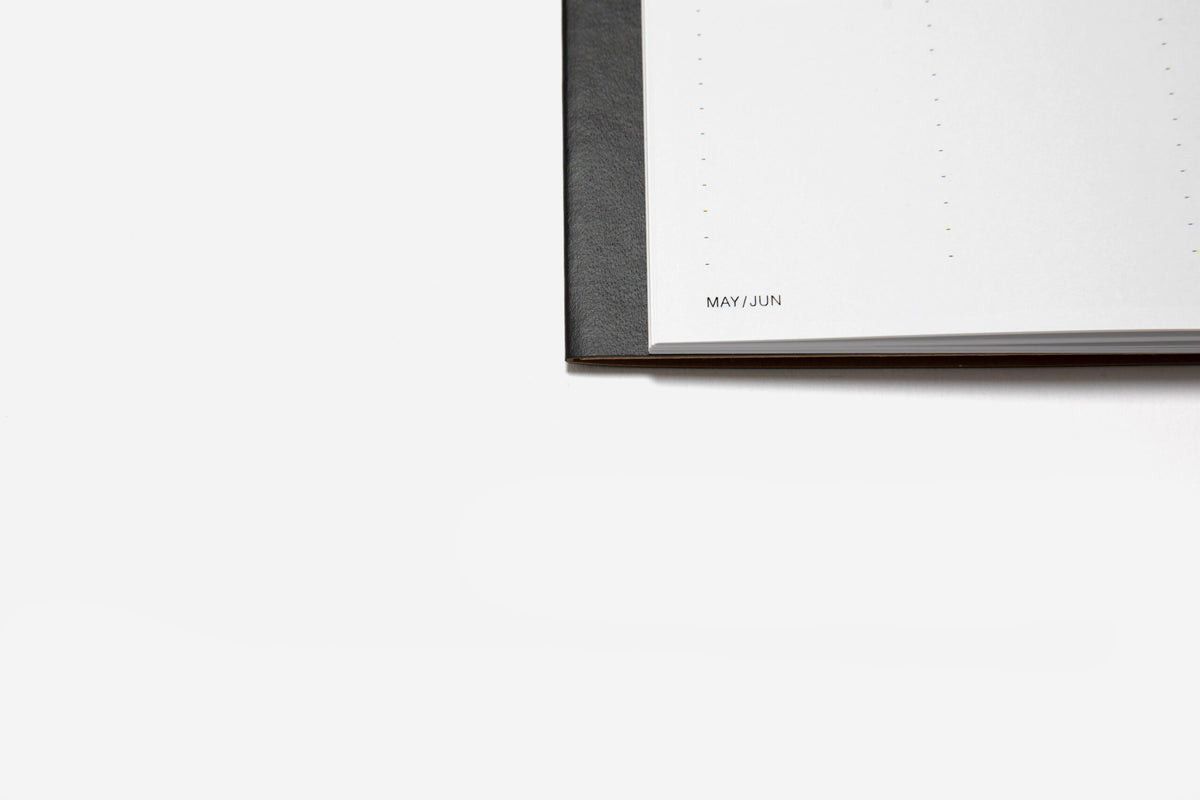 2027 Classic Planner week detail spread