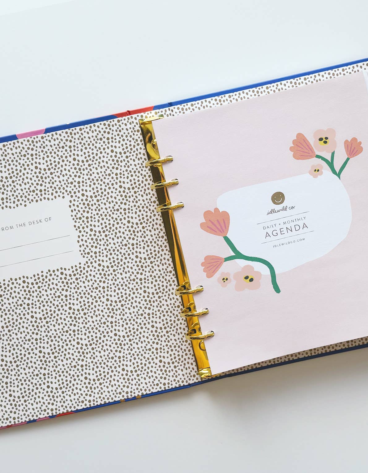 Wavy Daisy Undated Planner
