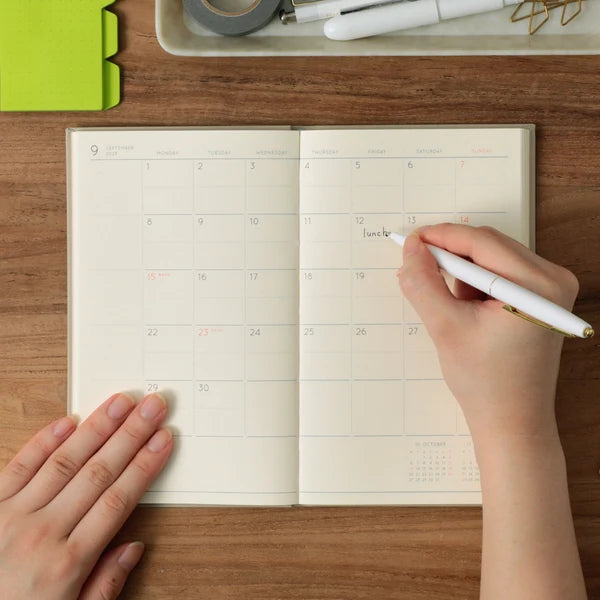 Hightide 2027 Monthly Diary / Katy B6 Slim / Green