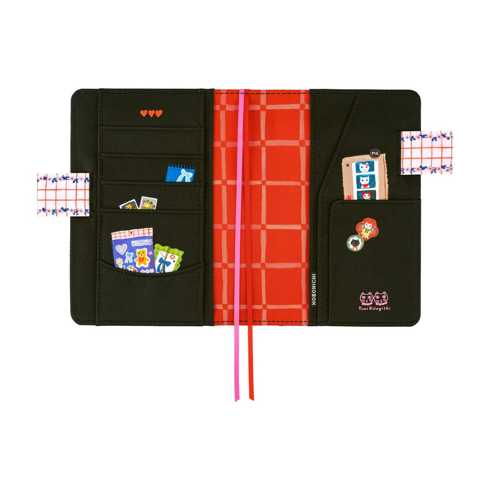 Hobonichi Techo Cover / A6 / Yumi Kitagishi: White Cat's Table Decorations