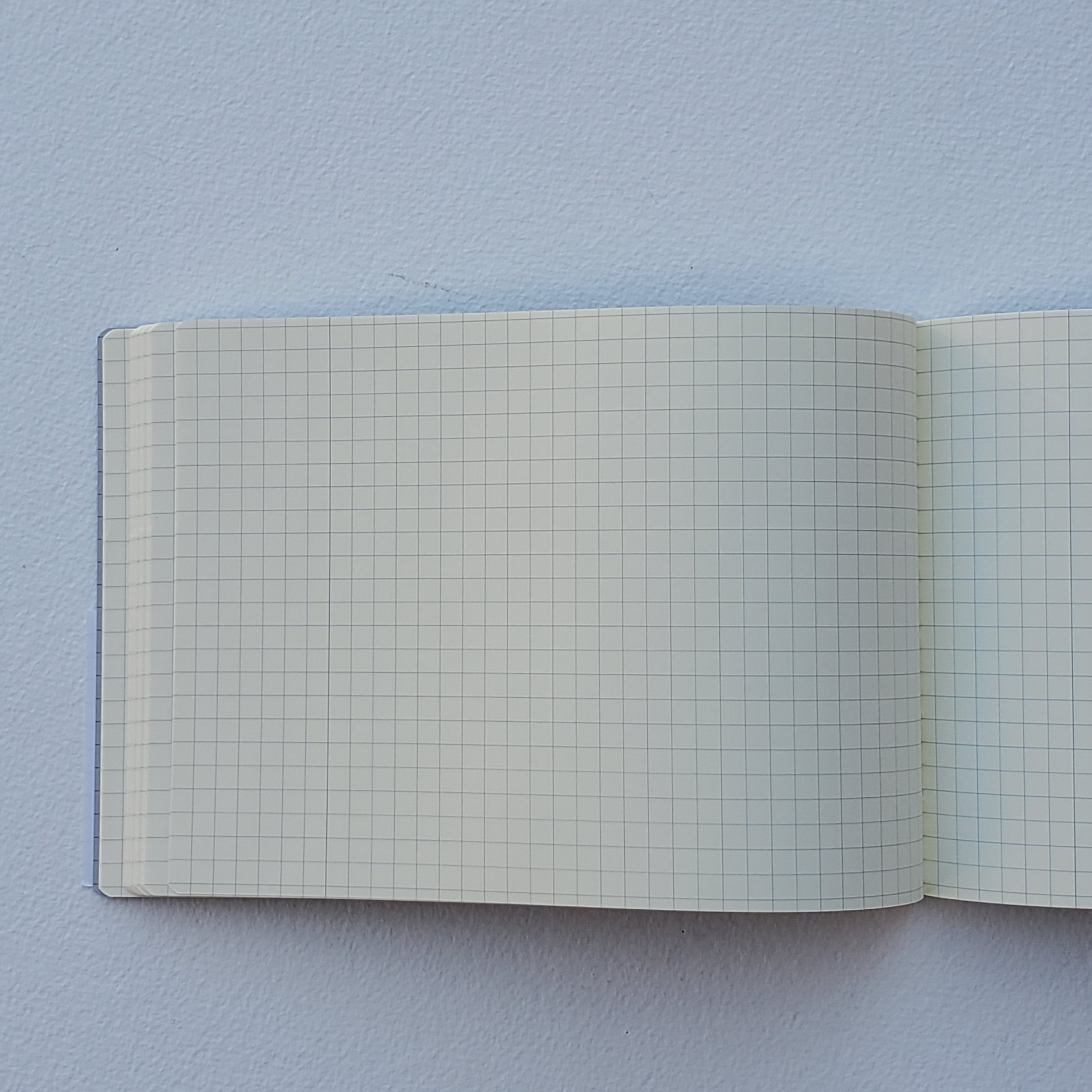 Daigo Desk Notebook / Grid / 15'' / Black