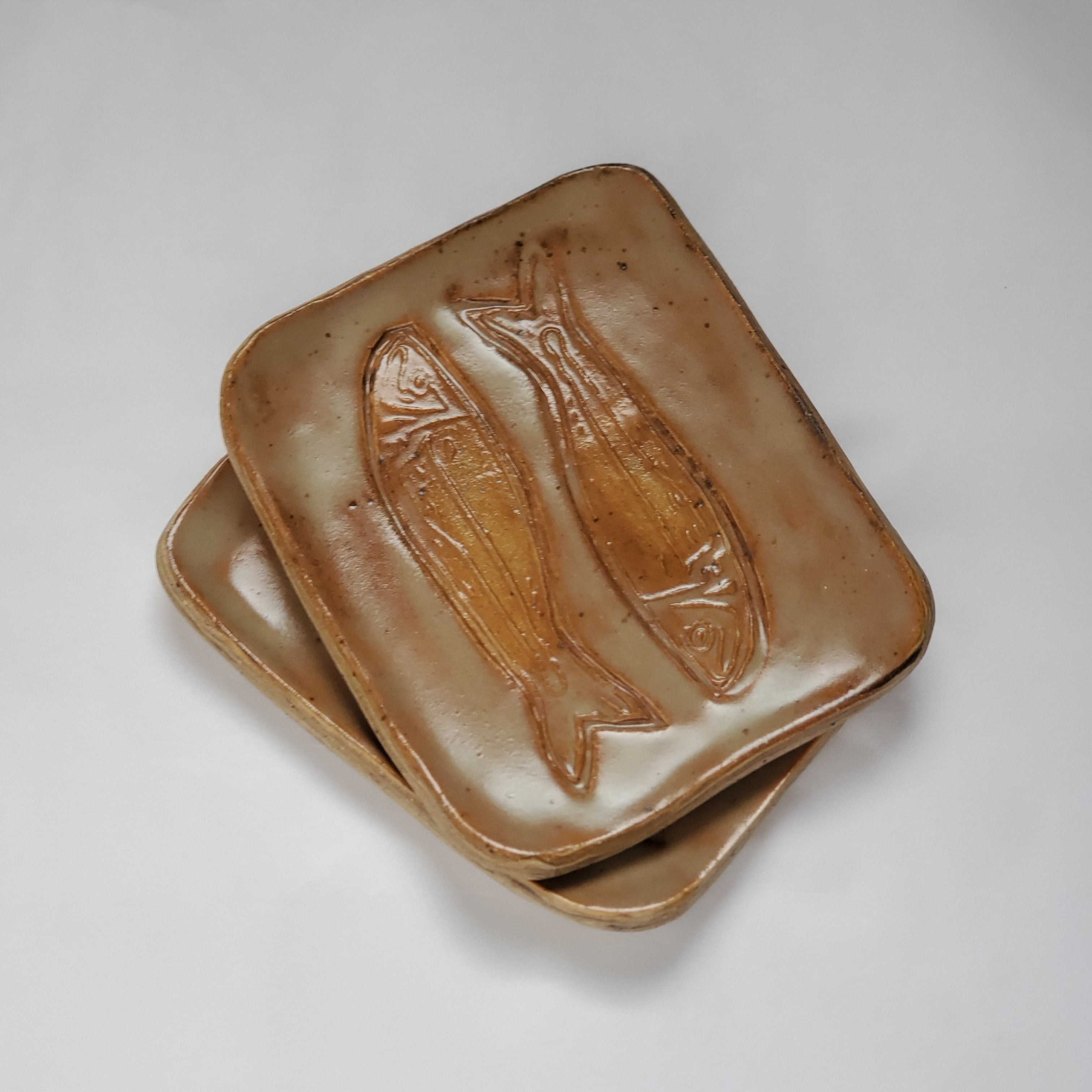 Curio Ceramic Fish Dish